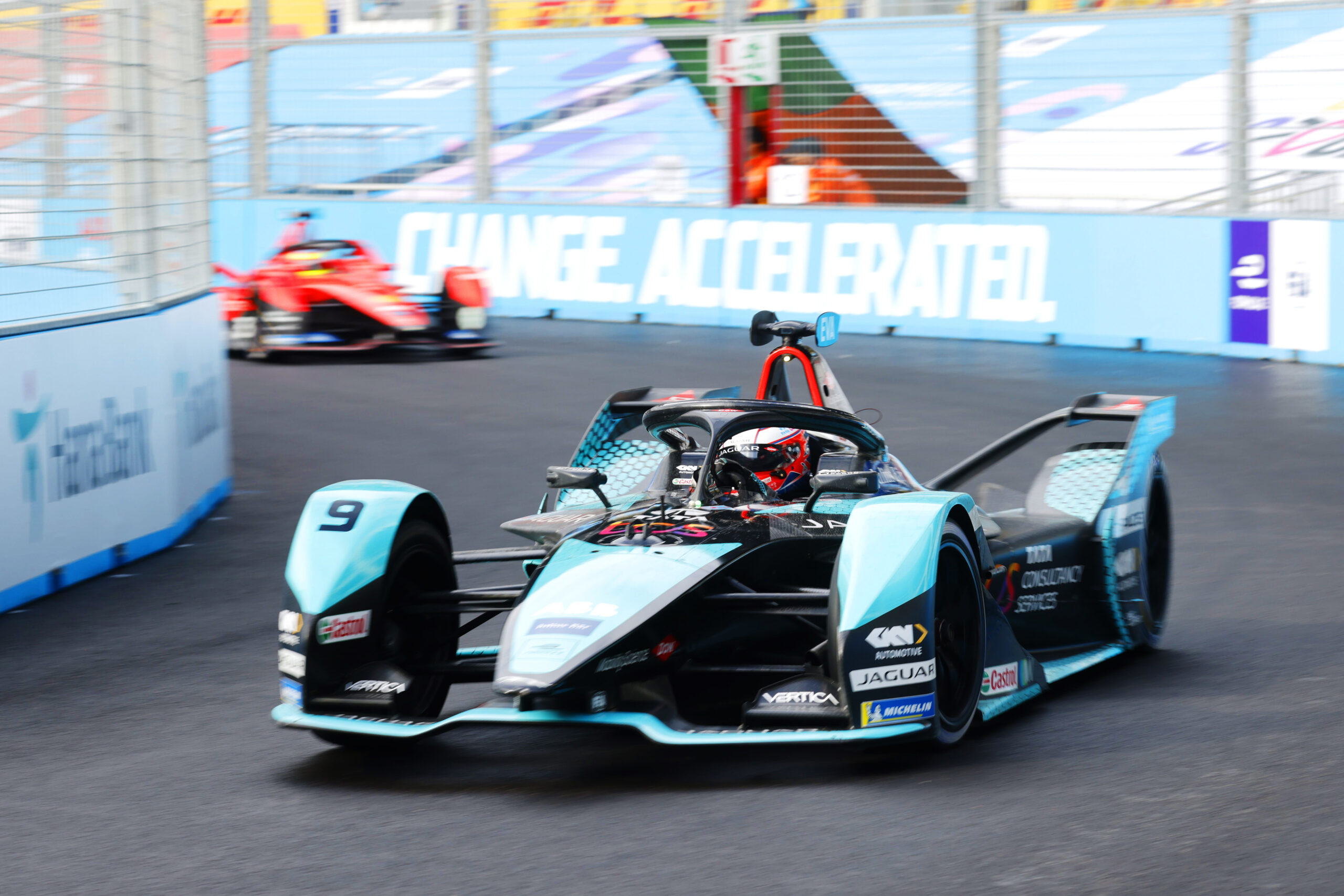 Mitch Evans gana la primera carrera del fin de semana del Hana Bank Seoul E-Prix: Ronda 15 del ABB FIA Formula E World Championship