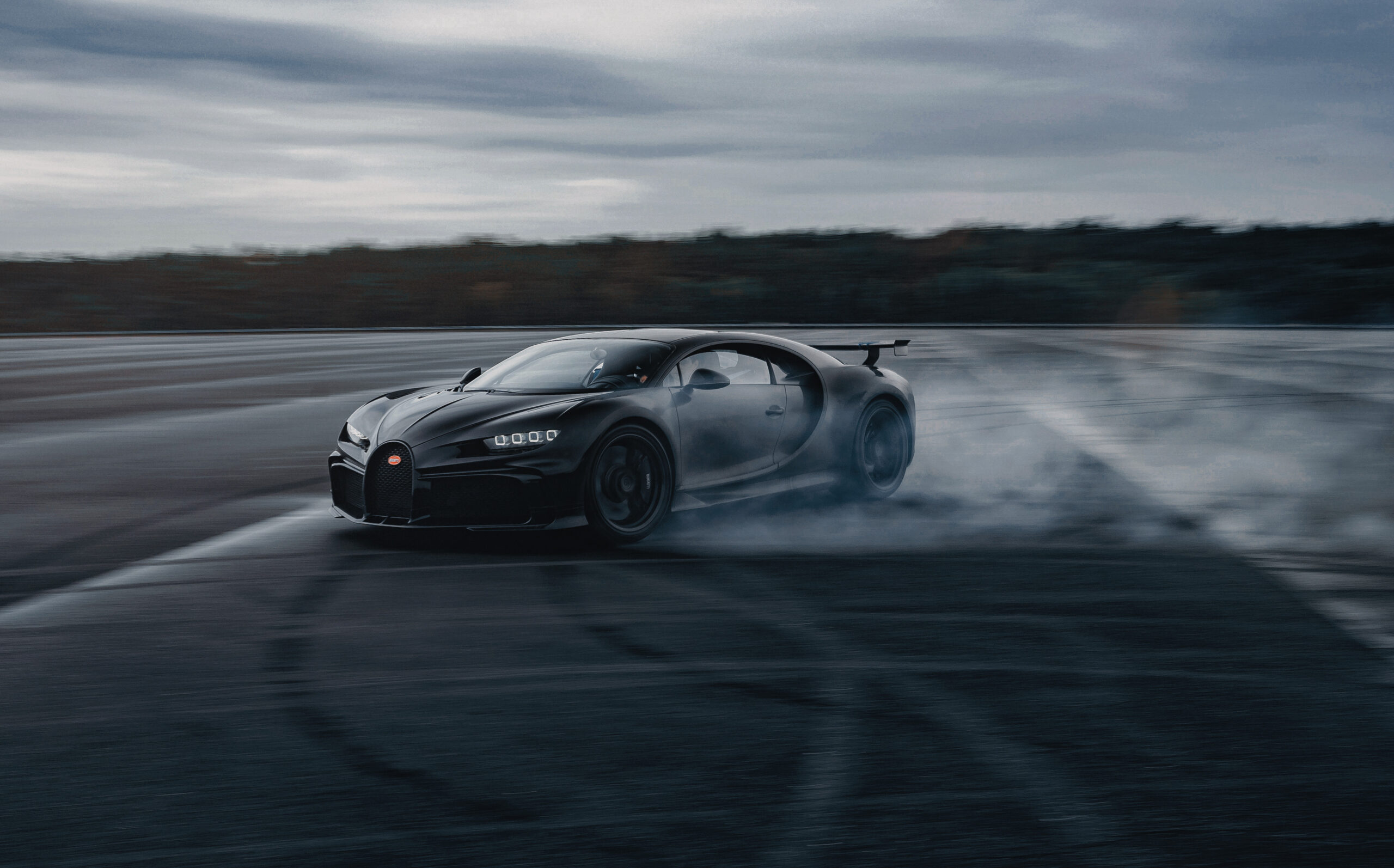 Bugatti Chiron Pur Sport, haciendo drift…