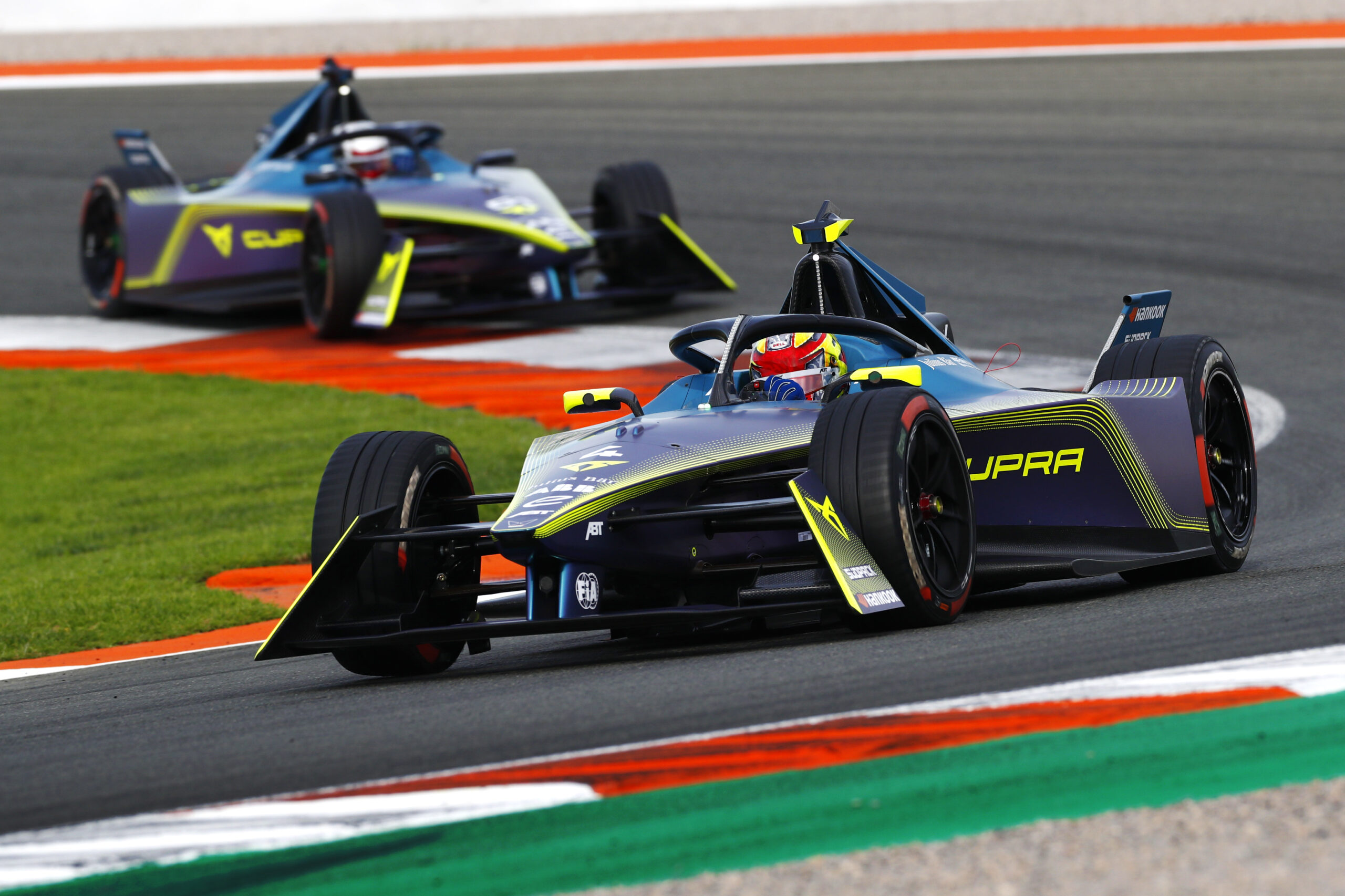 El equipo ABT CUPRA FE debuta en pista en el primer test de Valencia con el nuevo Gen3 de Fórmula E