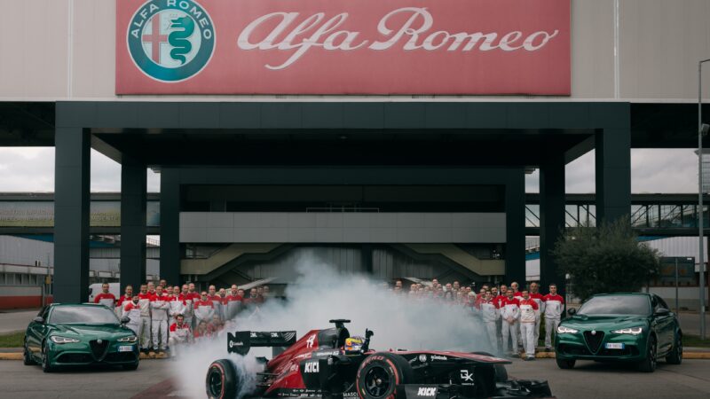 Alfa Romeo toma las calles del centro de Italia