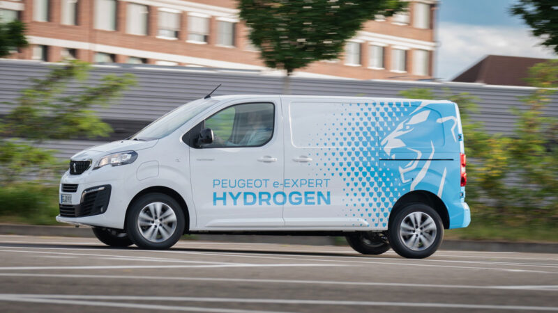Stellantis adquiere una participación igualitaria con Faurecia y Michelin en Symbio, líder en movilidad de hidrógeno con cero emisiones
