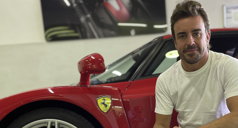 El Ferrari Enzo de Fernando Alonso en subasta