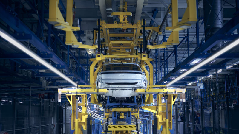 Ford abre el EV Center de Colonia, primera planta de montaje neutra en carbono