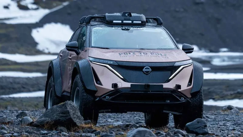 Chris y Julie Ramsey llegan a México en su expedición eléctrica Nissan