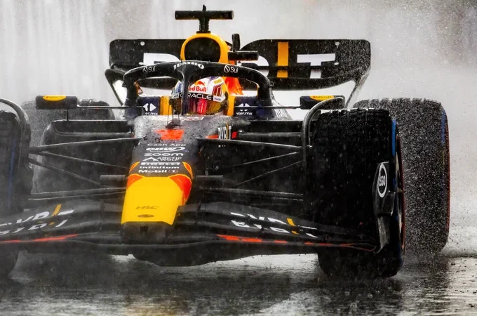 Max Verstappen logra su novena victoria consecutivaen el GP de Holanda