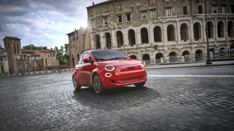 FIAT celebra la llegada del nuevo Fiat (500e)RED totalmente eléctrico a Estados Unidos con un vídeo ‘inspirador’