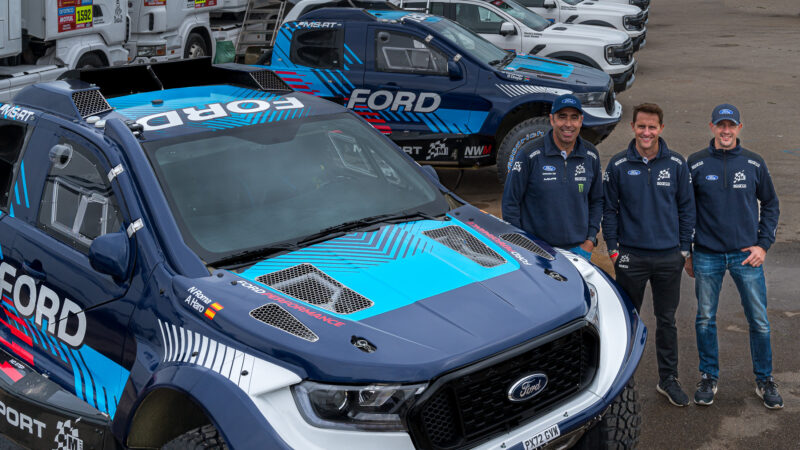 Nani Roma y Álex Haro listos con el equipo M-Sport Ford para el Dakar