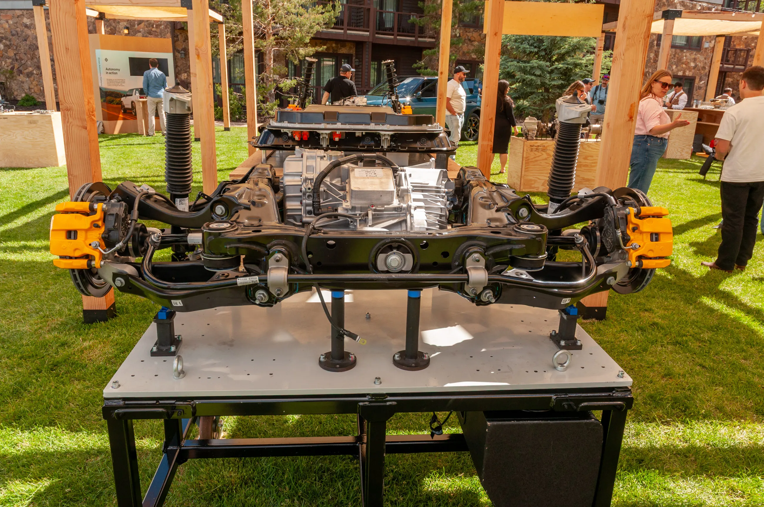 2027 Rivian R2