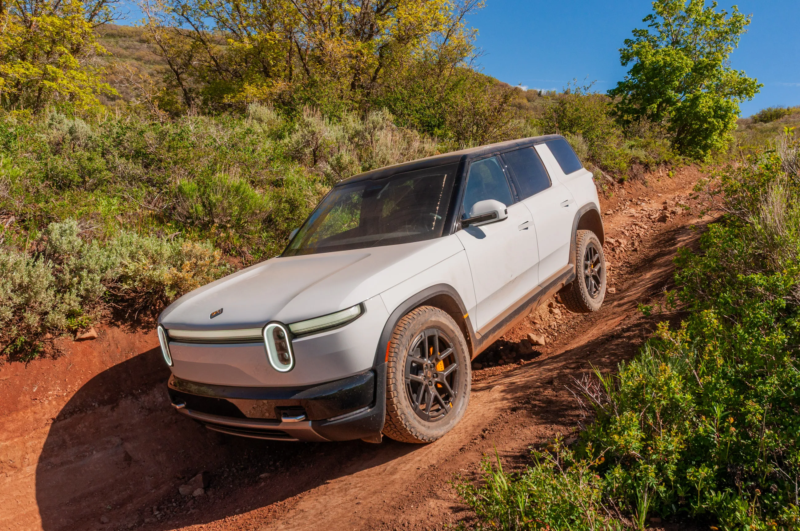 2027 Rivian R2