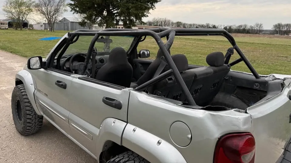 Jeep Liberty chop top