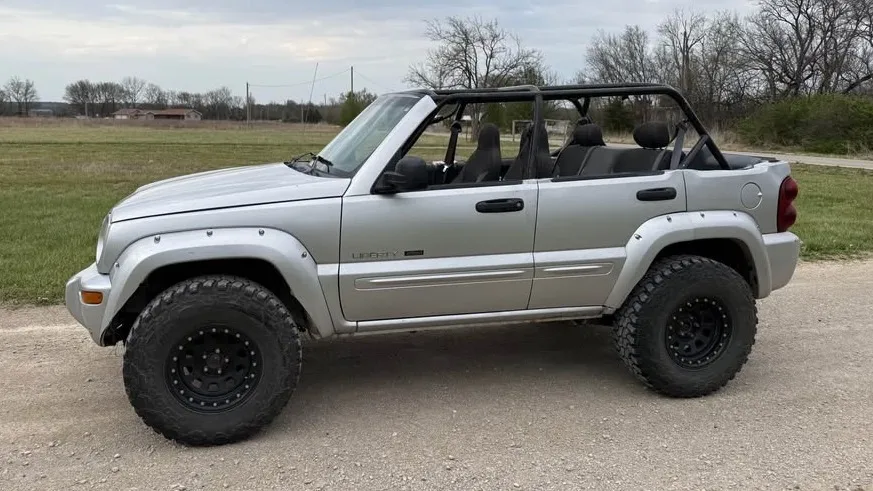 Jeep Liberty chop top