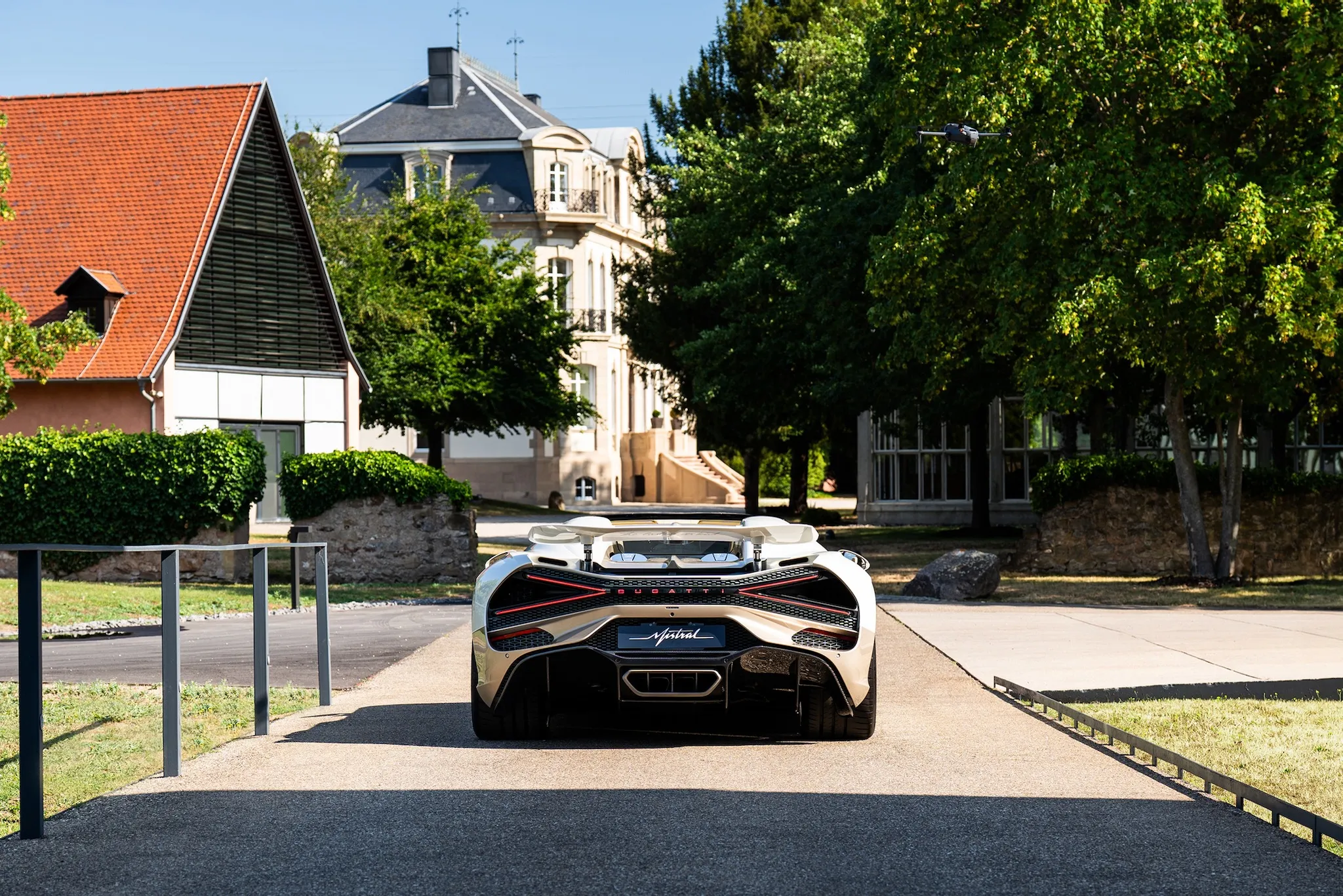 Final Bugatti W16 Mistral
