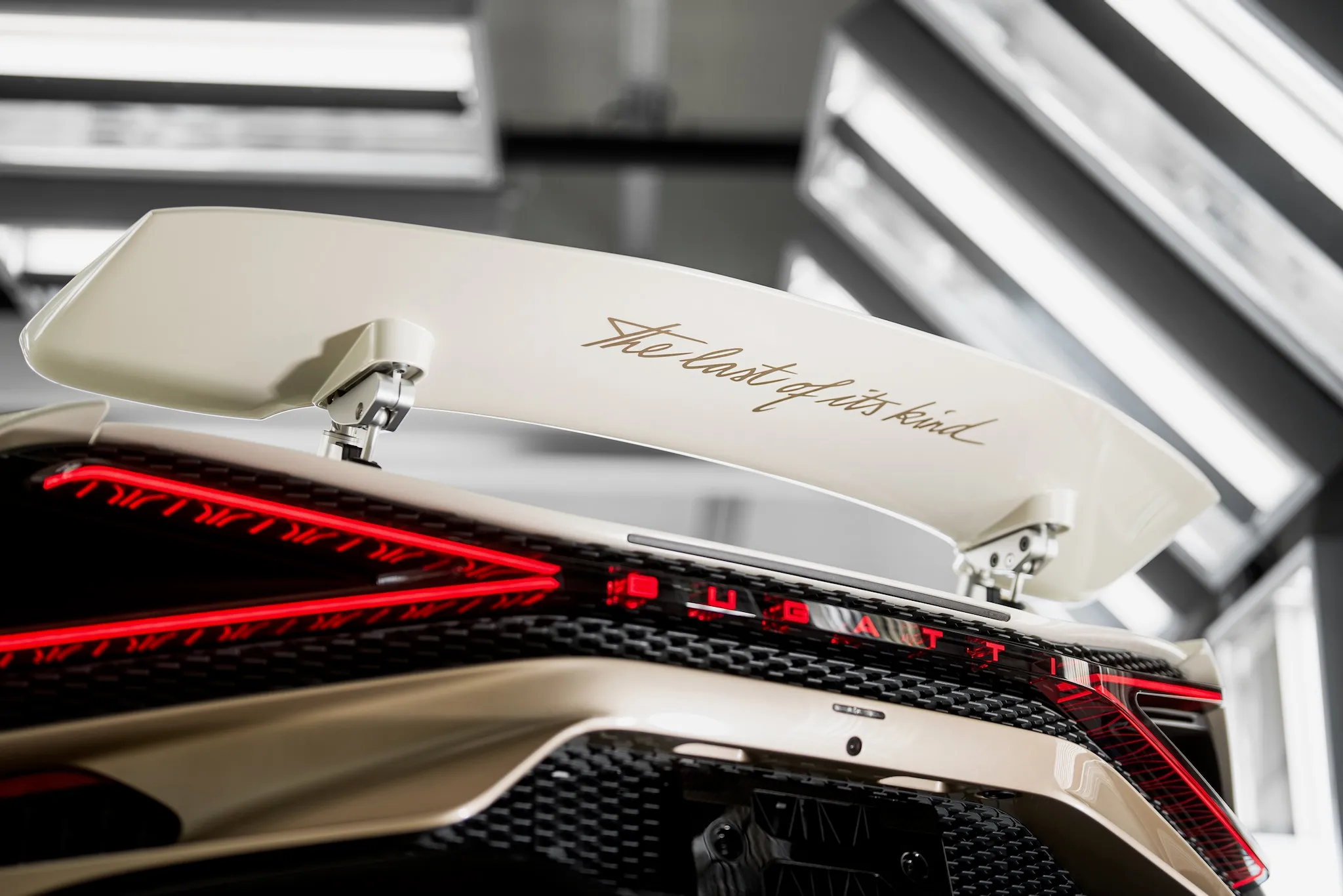 Final Bugatti W16 Mistral