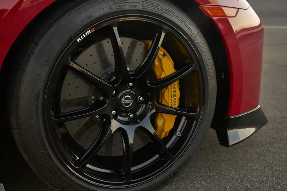 Nissan brake caliper color