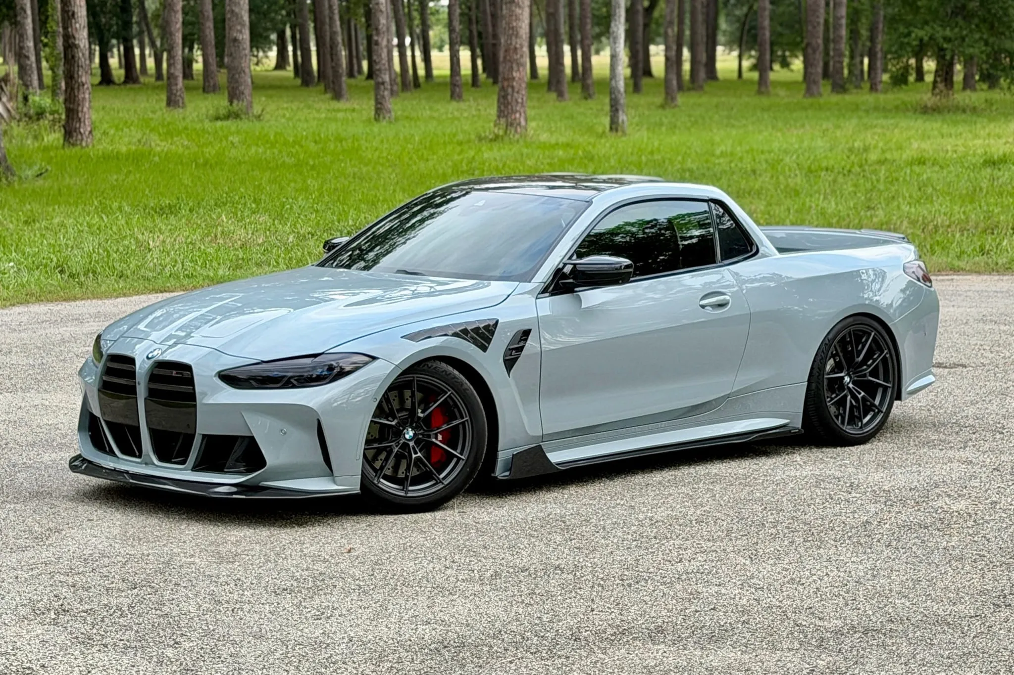 2022 BMW M4 pickup