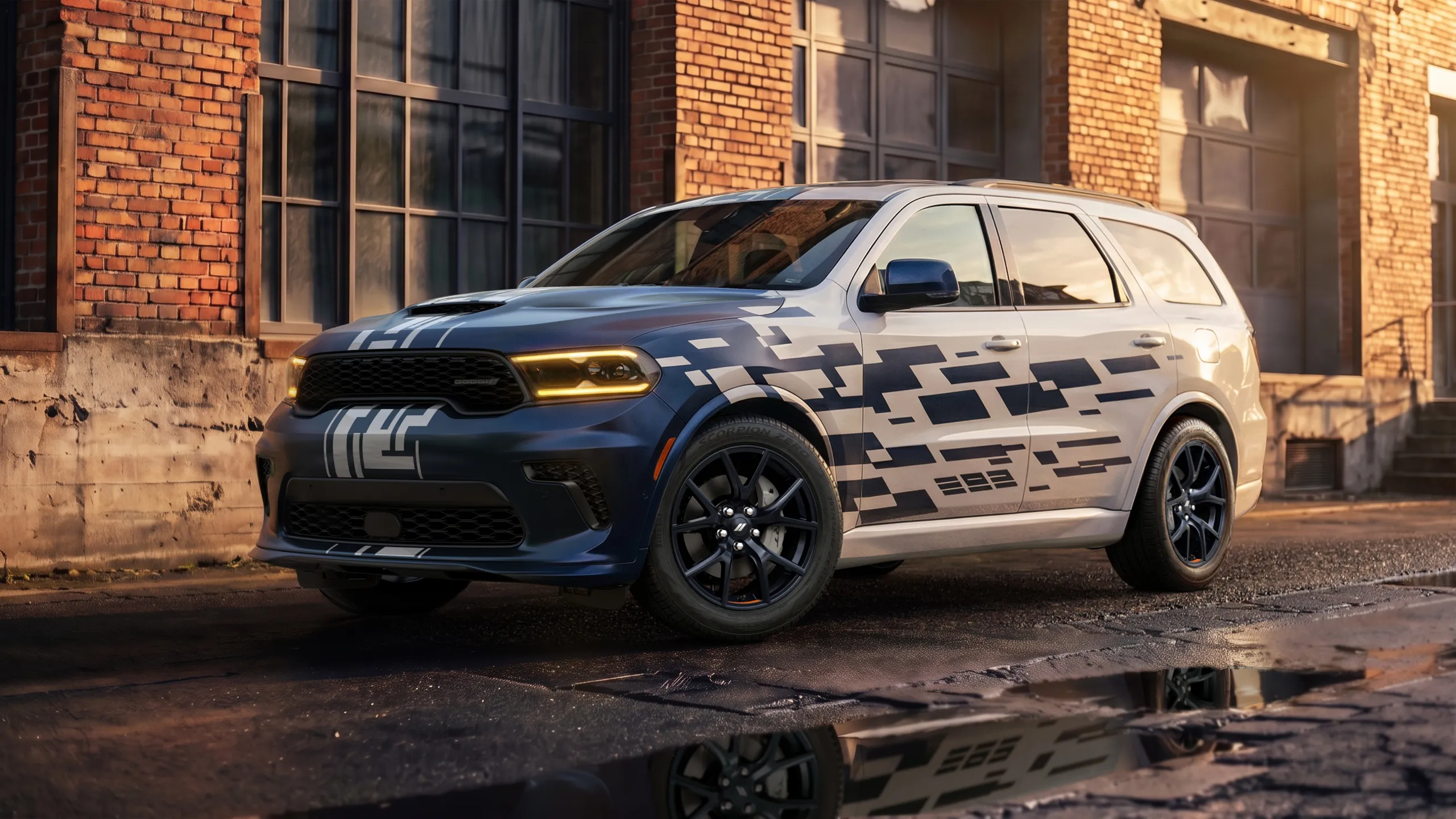 The new Dodge Durango R/T 392 Smokescreen Concept transforms the brand's three-row muscle SUV into a visual statement of power, energy and motion.