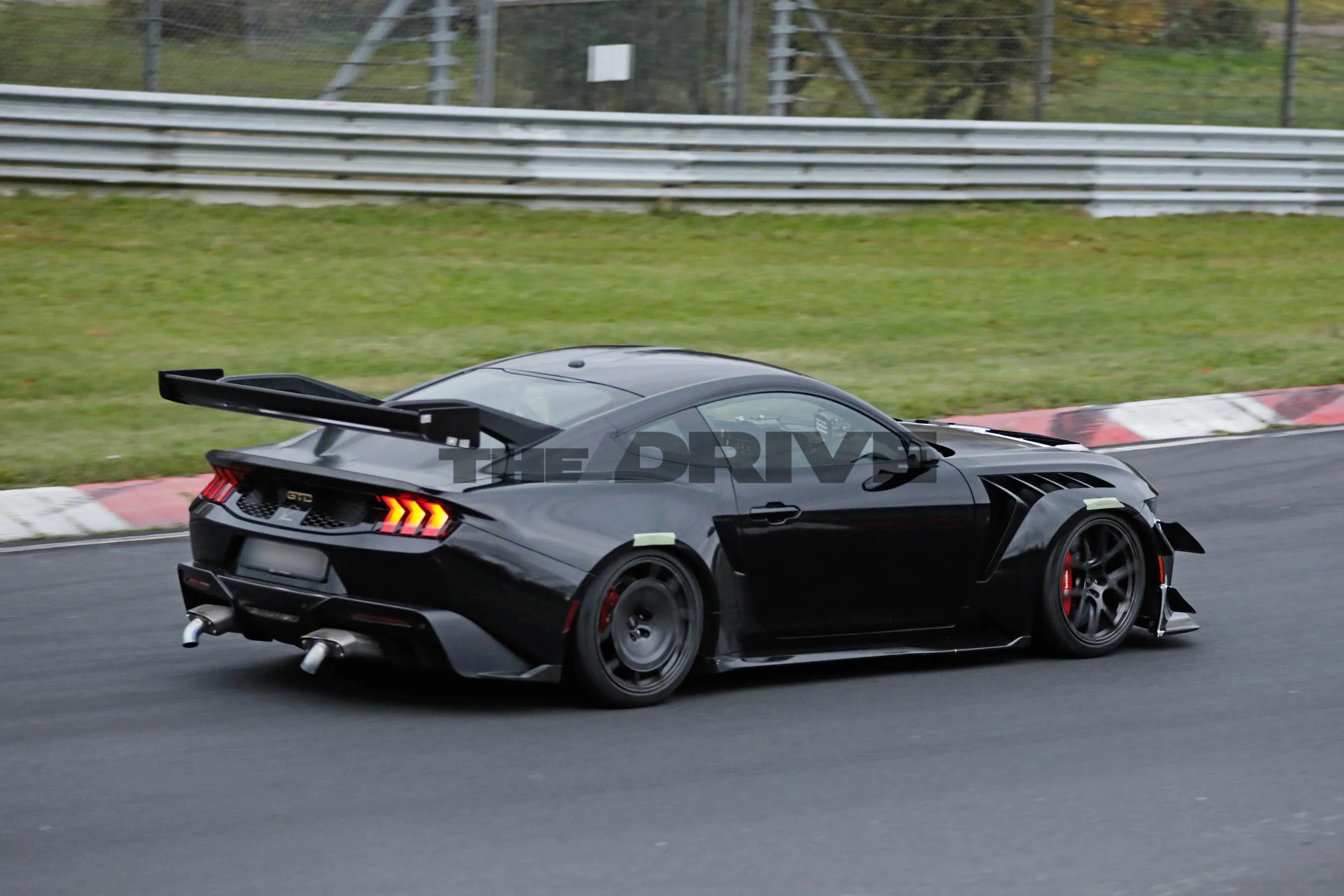 Ford Mustang GTD spy shots