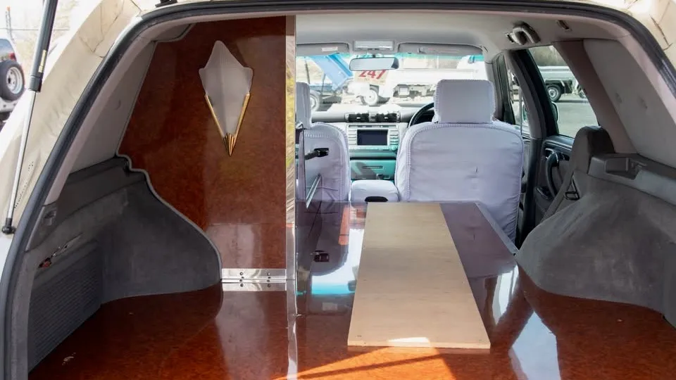 2001 Toyota Crown Athlete V hearse