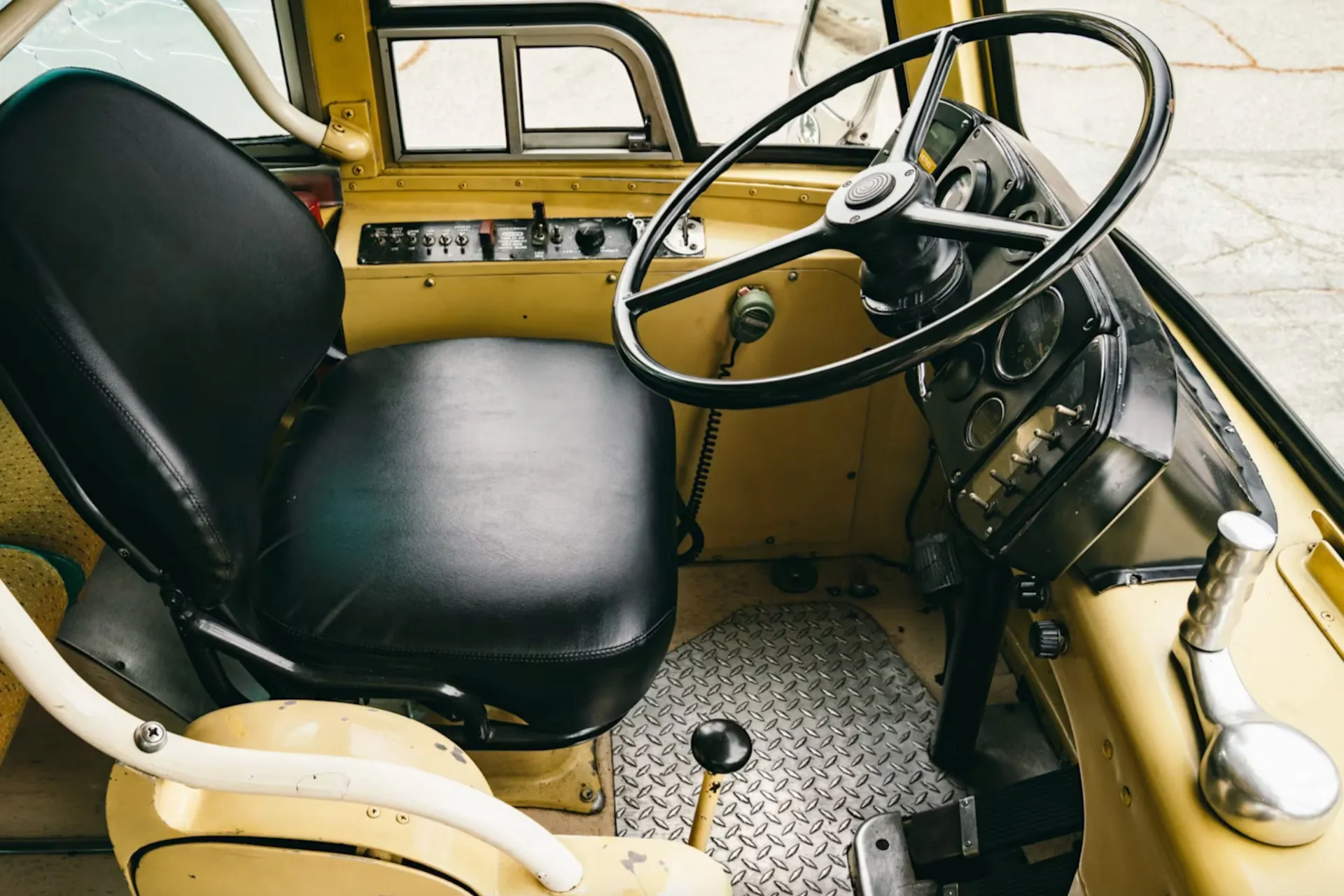1954 GM Scenicruiser